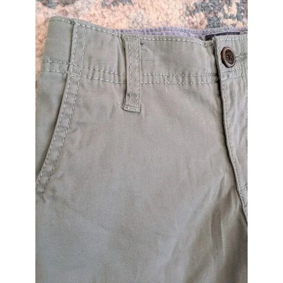 OshKosh Shorts Boys 5T Green Khaki Stretch Flat Front Casual Chino NWT 5 NEW - Picture 2 of 8